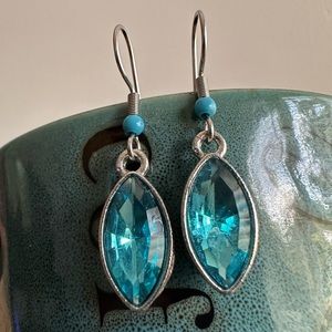 Handcrafted Oval dangling earrings 2